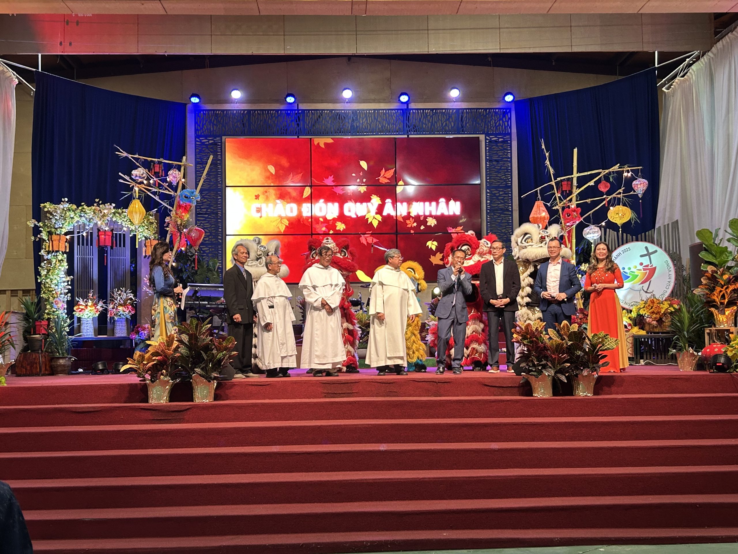 Live: Khai mạc Hội Chợ Thu Yêu Thương 2025 (GX. La Vang Houston)