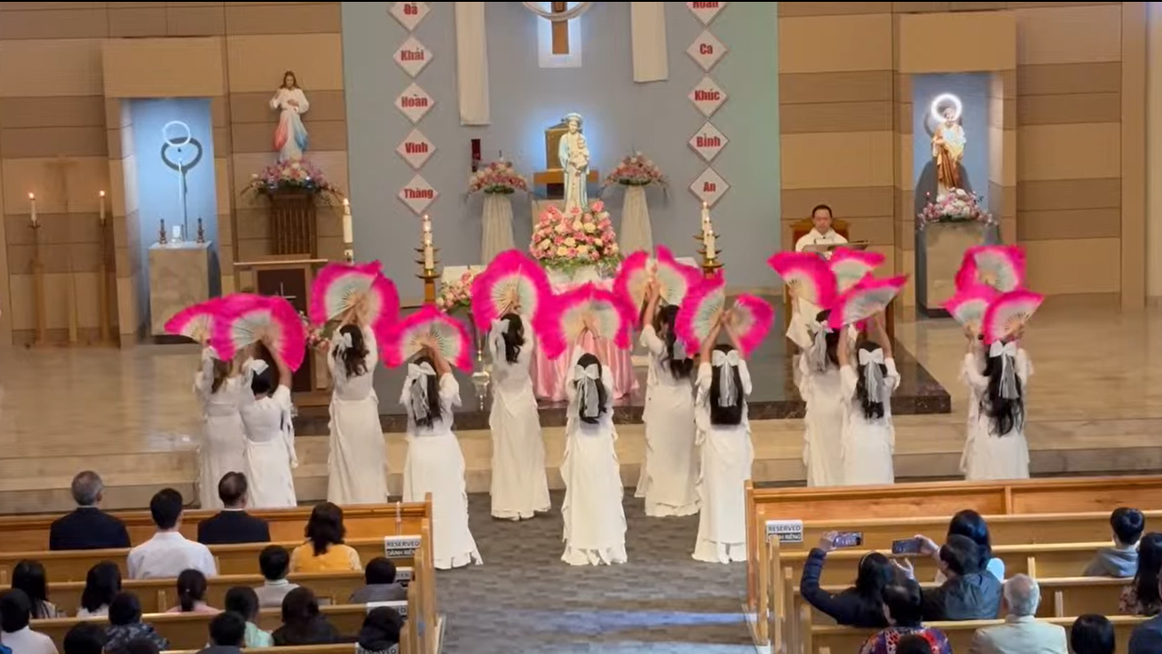 GX CTTĐVN Edmonton: Hạt ngọc Mân Côi dâng Mẹ